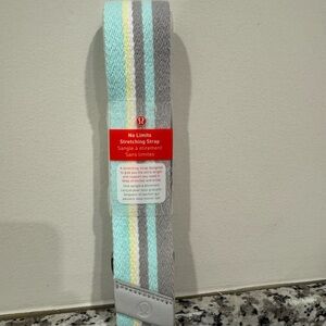 Lululemon• No Limits Stretching Strap• NWT